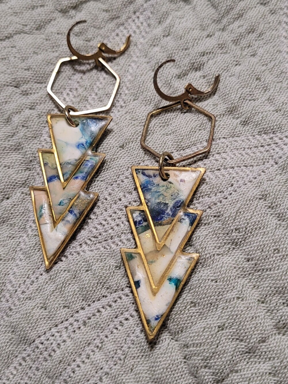 💜2 for $10💜 Bundle and save Gold-Tone Blue Marble Chevron Drop Earrings